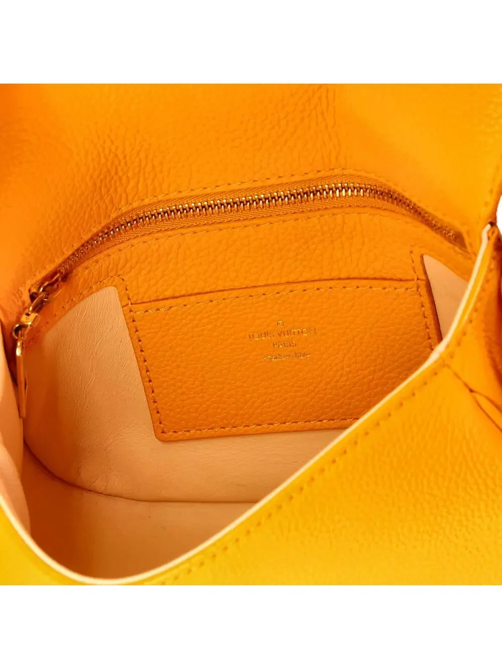 Louis Vuitton Lv Pont 9 Soft Bag #339330L24B